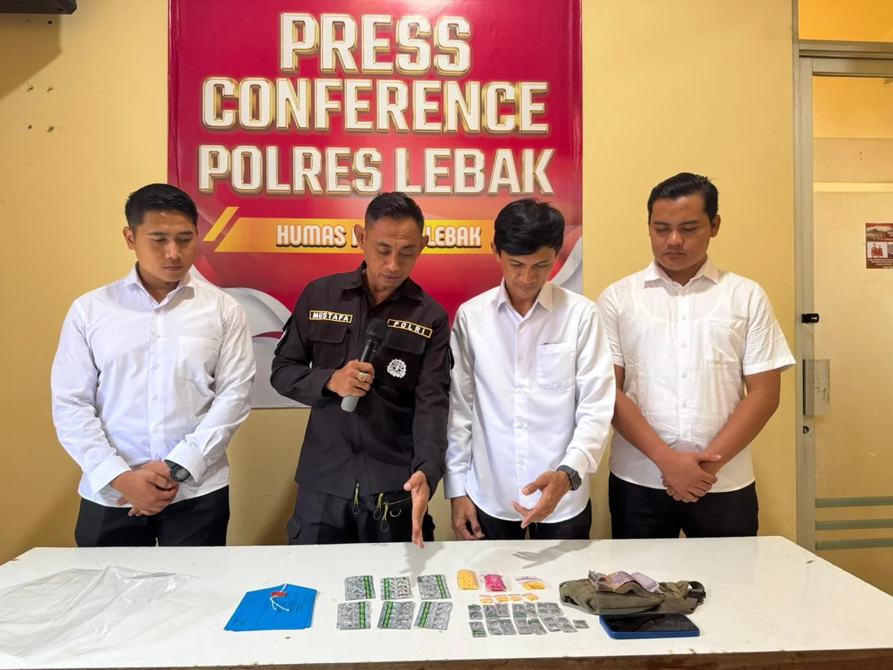 Sat Resnarkoba Polres Lebak Bongkar Jaringan Obat Terlarang, Dua Pelaku Dibekuk