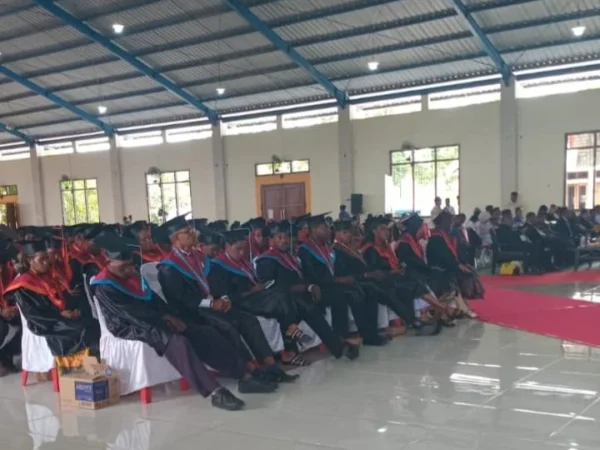 Wisuda Universitas Satya Wiyata Mandala Nabire 2026: Mencetak Generasi Unggul Menuju Papua Tengah Emas