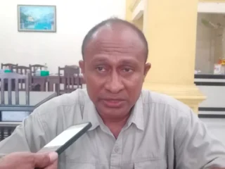 Mesak Mambraku Bantah Tuduhan Gelapkan Rp10 Miliar, Siap Laporkan Paul Finsen Mayor Ke Polda Papua Barat Daya
