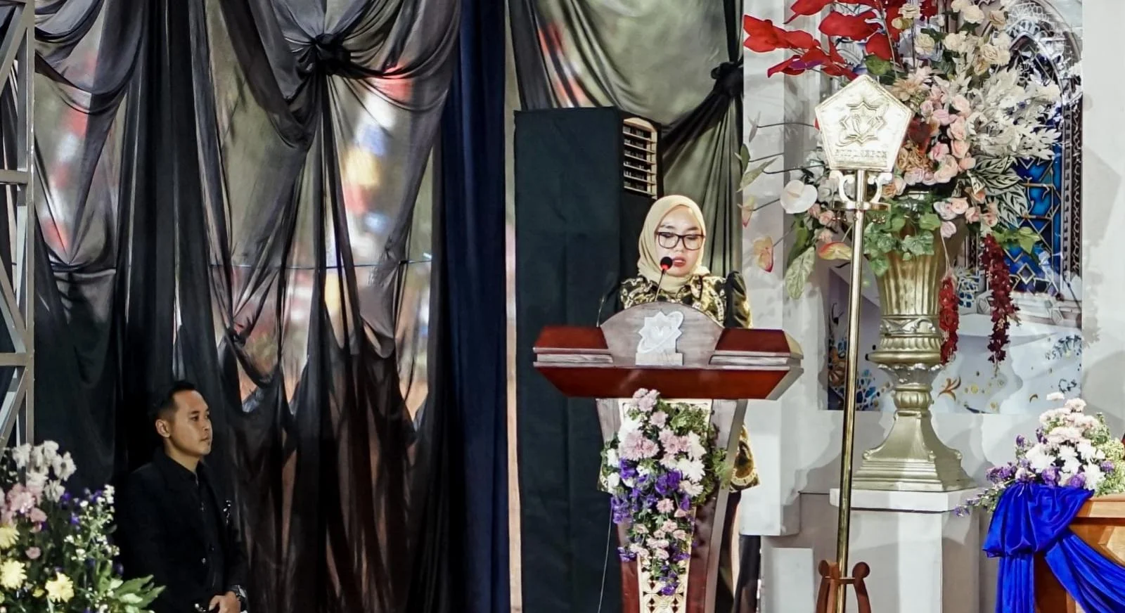 Hadiri Wisuda Stit Lakbok, Wamenkop Ri Tekankan Pentingnya Sdm Produktif Dan Inovatif