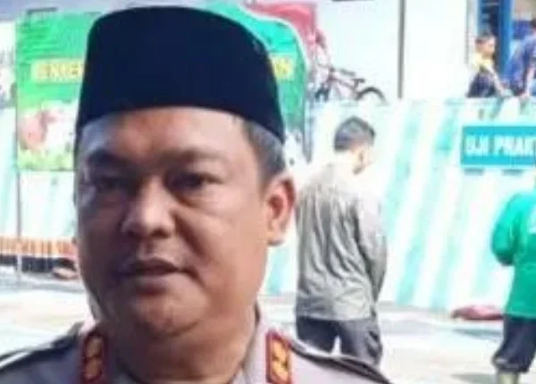 Polres Ciamis Laksanakan Pemotongan Hewan Kurban, Bagikan Daging Kepada Warga Sekitar