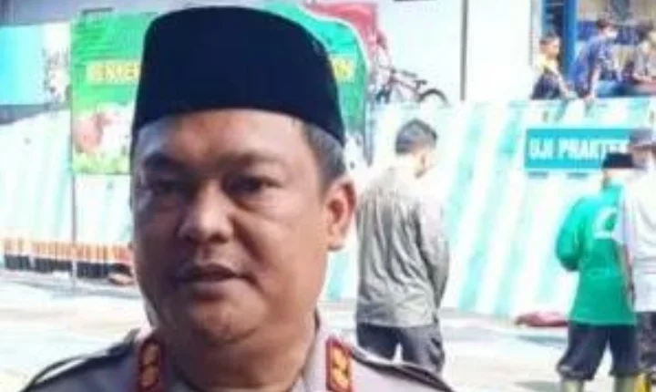 Polres Ciamis Laksanakan Pemotongan Hewan Kurban, Bagikan Daging Kepada Warga Sekitar