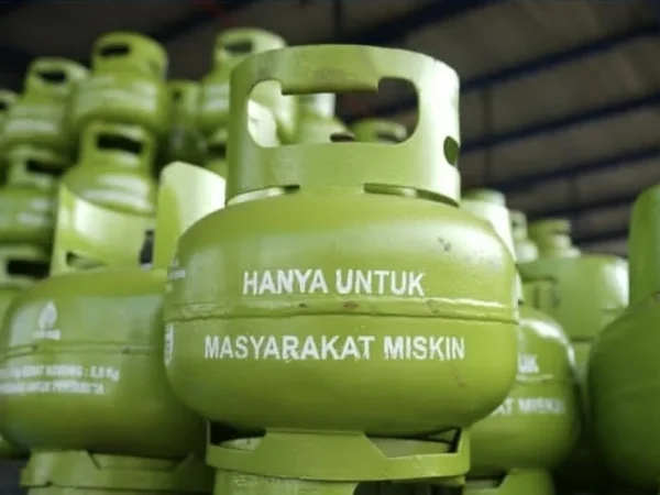 Krisis Lpg 3 Kg Kepulauan Batu: Pemda Dan Pusat Dinilai Gagal Kelola Pasokan