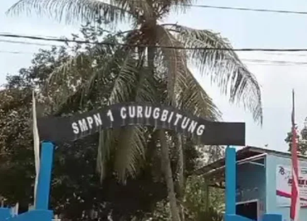 102 Siswa Smpn 1 Curugbitung Laksanakan Uas Berbasis Komputer