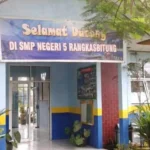 269 Siswa Kelas Ix Smpn 5 Rangkasbitung Antusias Ikuti Ujian Berbasis Komputer