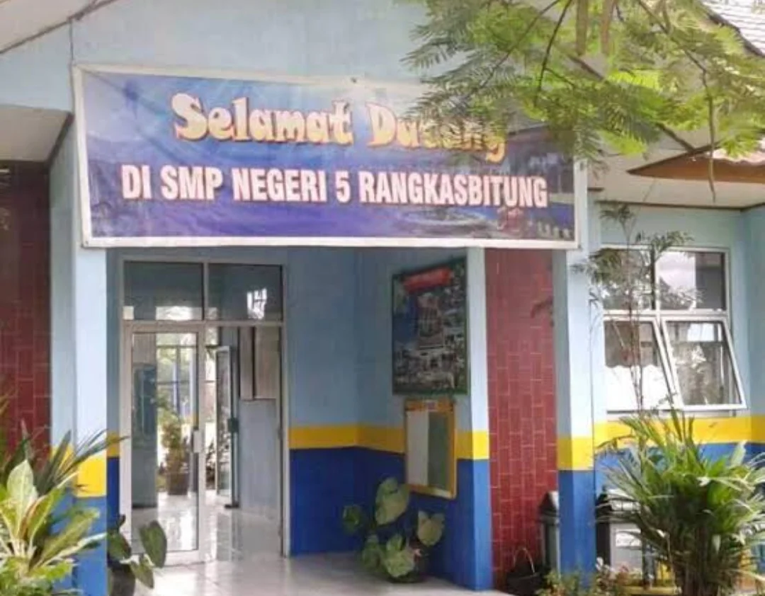 269 Siswa Kelas Ix Smpn 5 Rangkasbitung Antusias Ikuti Ujian Berbasis Komputer