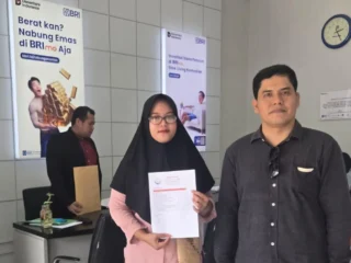 Ahli Waris Almarhumah Siti Nasrikah Somasi Bri Waisai, Tuntut Kejelasan Sertifikat Dan Klaim Asuransi