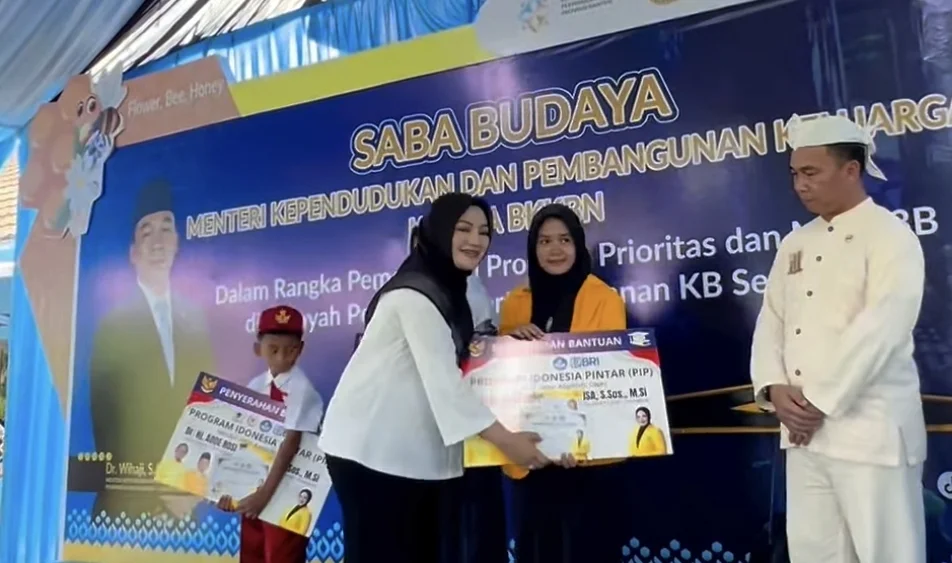Saba Budaya Penuh Makna! Adde Rosi Kawal Mbg Dan Kb Di Banten