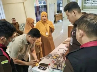 Kejari Hst Geledah 4 Lokasi, Buru Bukti Korupsi Alkes Dinkes