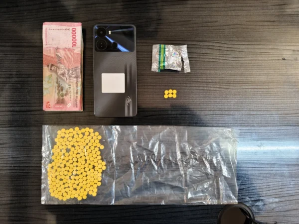 Edarkan Hexymer Dan Tramadol Tanpa Izin, Irt Di Lebak Ditangkap Polisi