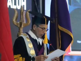 Universitas Galuh Kukuhkan 480 Wisudawan Sekaligus Rayakan Capaian Akreditasi Unggul