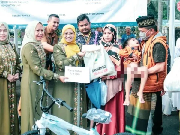 Bupati Herdiat Buka Khitanan Massal Peringatan Hari Jadi Ciamis Ke-384