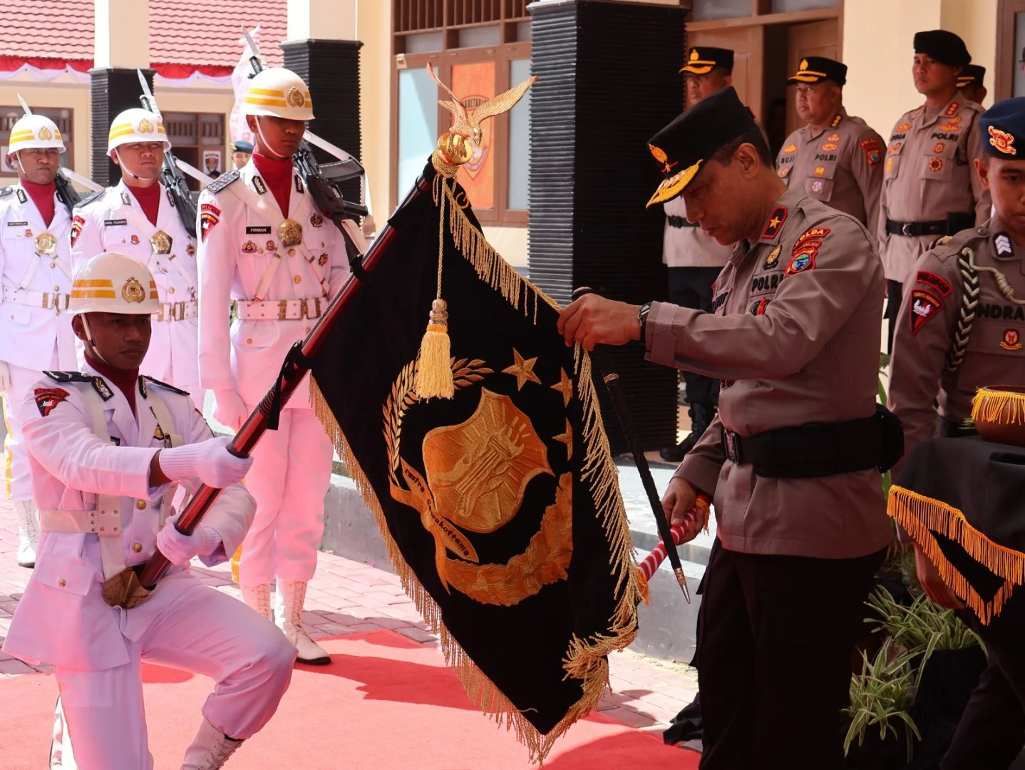 Sambut Hari Bhayangkara Ke-80, Kapolda Pbd Pimpin Upacara Pemuliaan Nilai-Nilai Luhur Tribrata