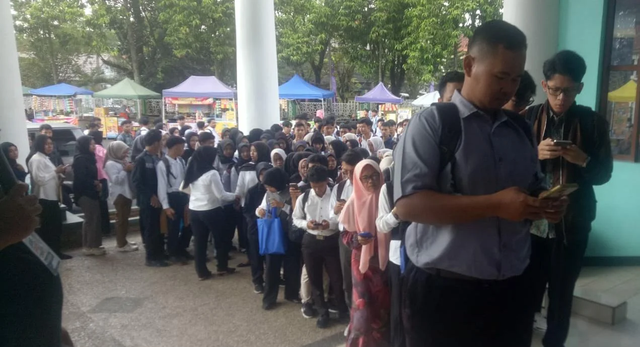 Antusias Tinggi, Ribuan Warga Hadiri Bursa Kerja Di Ciamis