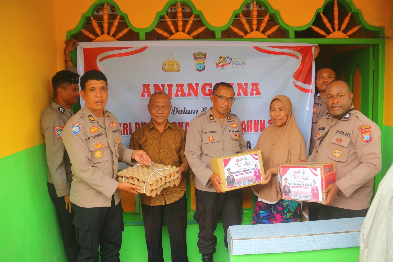 Hut Bhayangkara Ke-80 Jadi Momentum Polresta Sorong Kota Perhatikan Purnawirawan Dan Warakawuri
