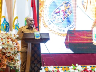 Wagub Papua Tengah Apresiasi Lppd Dan Lepas Kontingen Pesparawi Nasional Xiv Tahun 2026