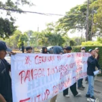 Usut Kelalaian Dan Pnbp, Mahasiswa Geruduk Kemenhut