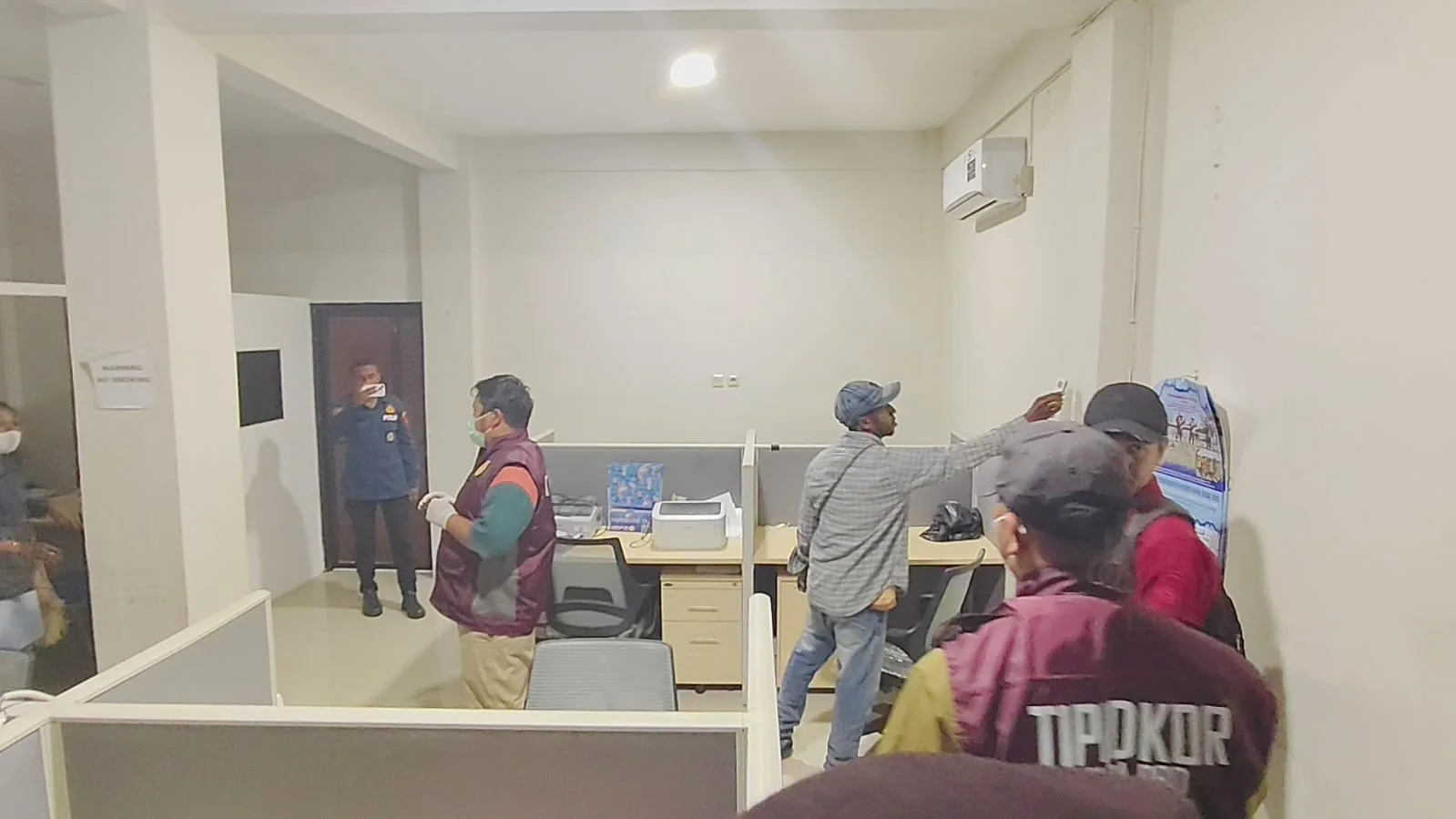 Penyidik Tipikor Polda Pbd Geledah 13 Ruangan Terkait Dugaan Korupsi Barjas