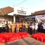 Bank Banten Salurkan Bantuan Bagi Pihak Terdampak Kebakaran Tpa Jatiwaringin Di Kabupaten Tangerang