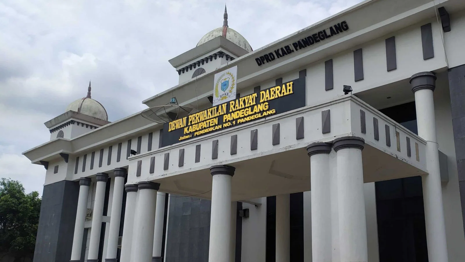 Pekerja Pt Mayora Cadasari Keluhkan Status Kontrak, Dprd Didorong Panggil Manajemen Dan Yayasan Outsourcing