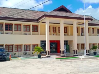 Terharu, Hakim Pn Sorong Usap Air Mata Saat Istri Korban Kkb Bersaksi