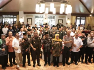 Bantah Isu Kerusuhan, Forkopimda Dan Ormas Jatim Gelar Deklarasi Damai Surabaya 2026