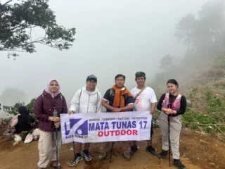 Moment Hut Kemerdekaan Ri Ke 81, Para Pendaki Harus Berjuang Memerdekakan Gunung Dari Sampah.