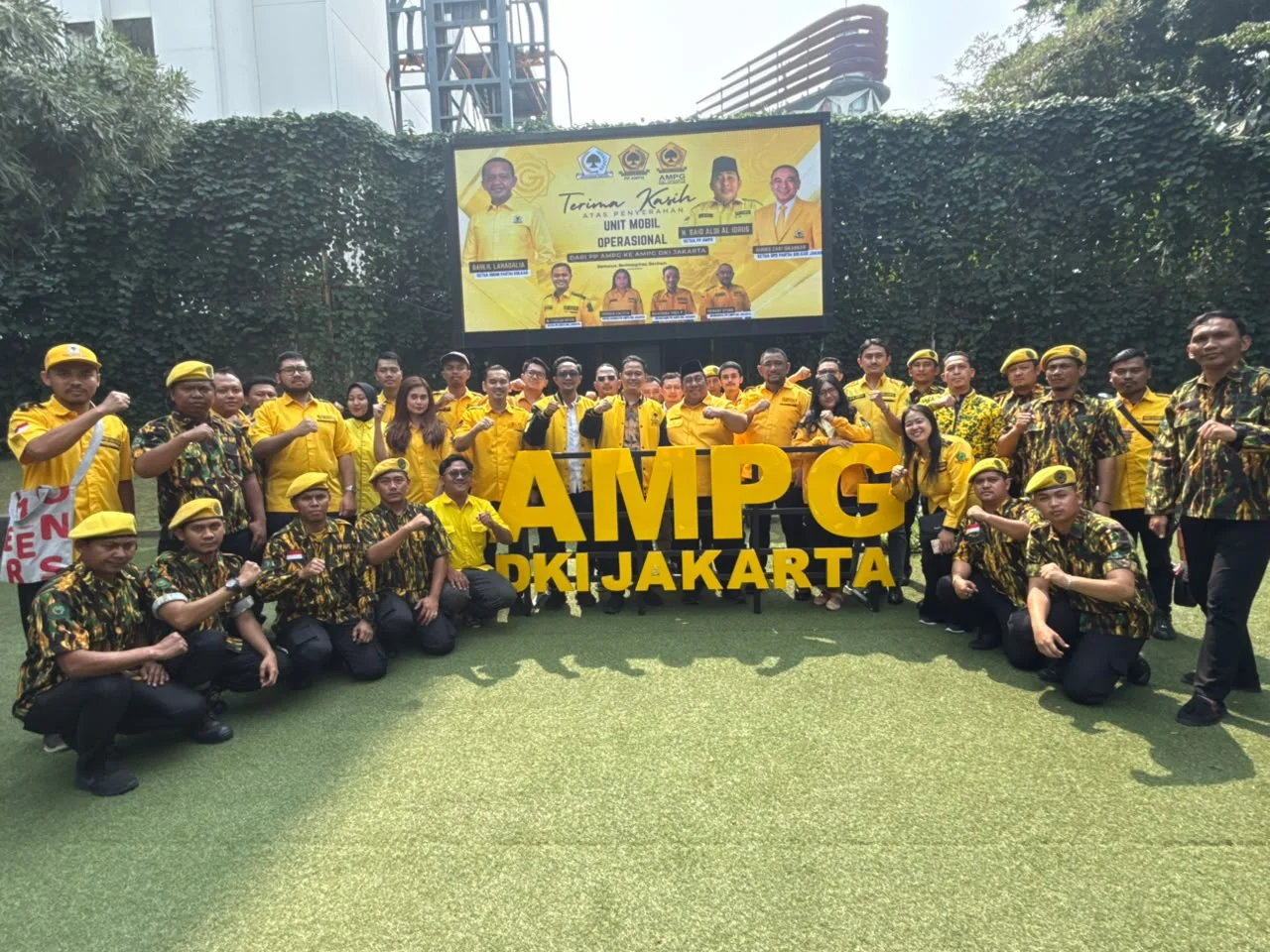 Capai 10.000 Kader, Ampg Dki Dapat Hadiah Mobil Operasional Dari Bahlil Lahadalia