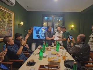 Fppi Jabotabek Dikukuhkan, Laksamana Putn Dr. Faisal Manaf Pimpin Perjuangan Rakyat Kecil