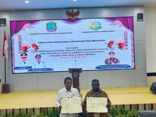 Perkuat Kemitraan, Pemprov Pbd Dan Kejati Papua Barat Teken Pks Bidang Perdata Dan Tun