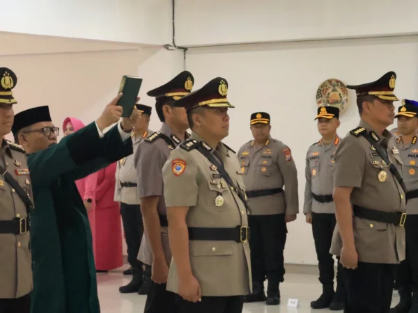 Kapolda Hengki Haryadi Pimpin Sertijab Dua Pju Polda Papua Barat Daya