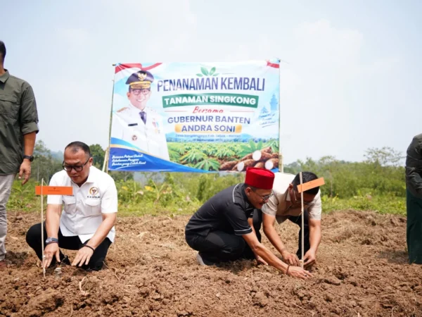 Andra Soni Dan Arif Rahman: Petani Pilar Ketahanan Pangan Banten
