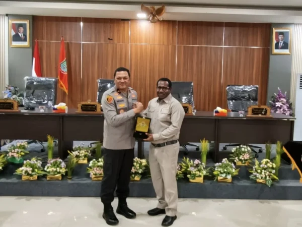 Polda Dan Dpr Papua Barat Daya Sepakati Pendekatan Adat Dan “Living Law” Untuk Kamtibmas