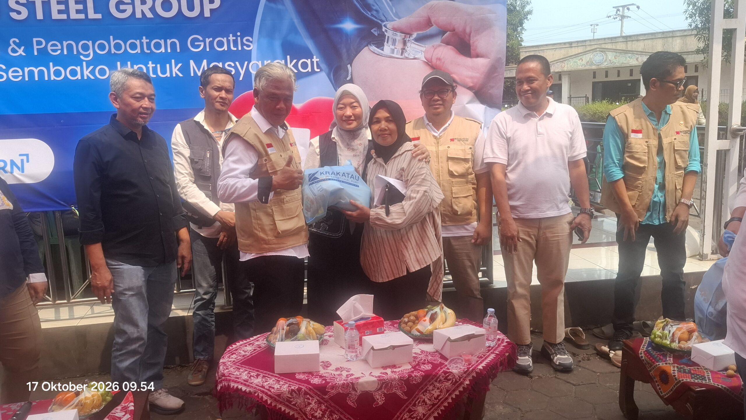 Krakatau Steel Group Bersama 98 Resolution Network Hadirkan Bantuan Sosial Dan Pengobatan Gratis Di Ciwandan