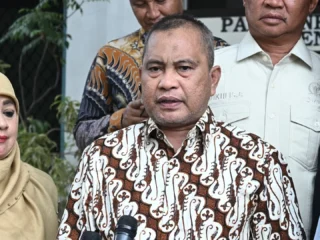 Ojk Dituntut Maksimal Lindungi Konsumen