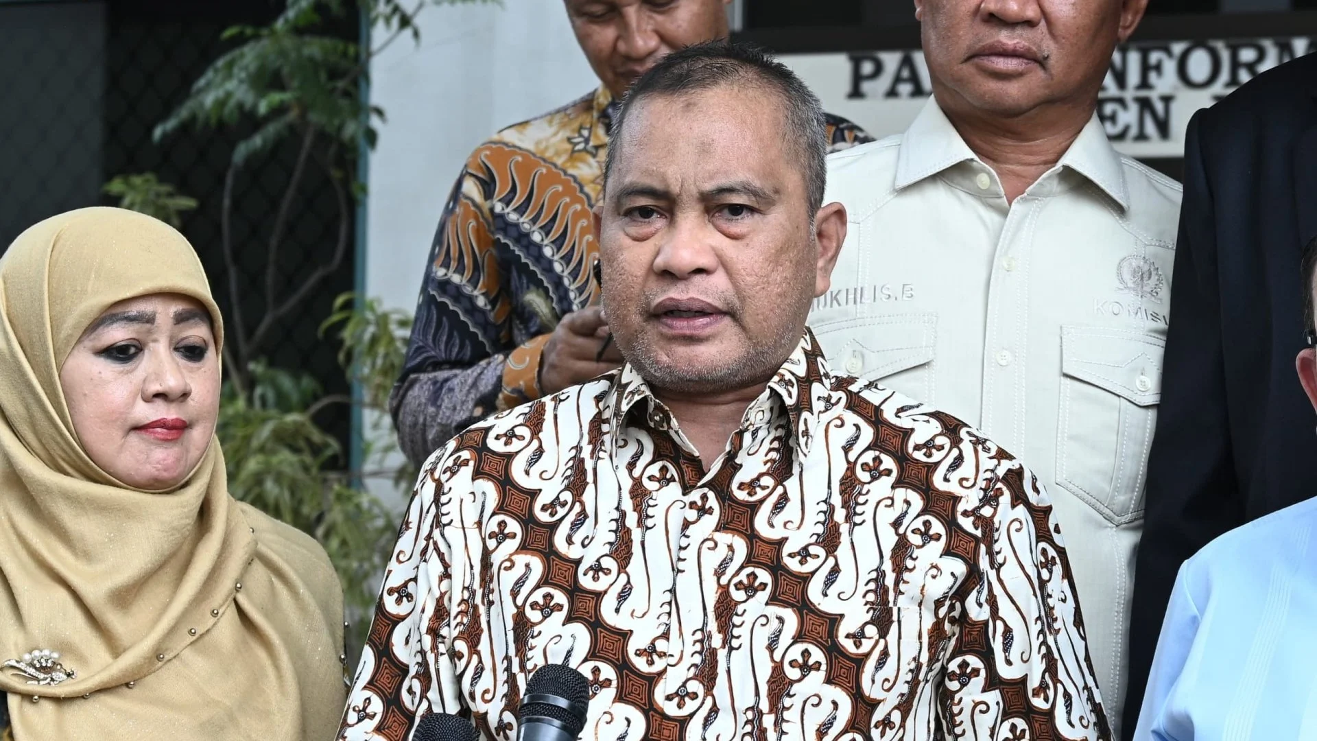 Ojk Dituntut Maksimal Lindungi Konsumen