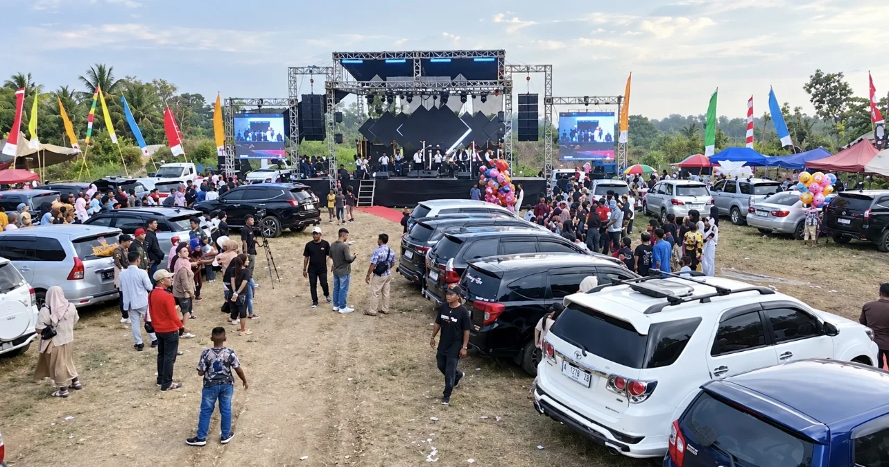 Khitanan Putra Owner Arrba Store Berlangsung Meriah Di Lebak, Bl Musik Hibur Tamu Undangan